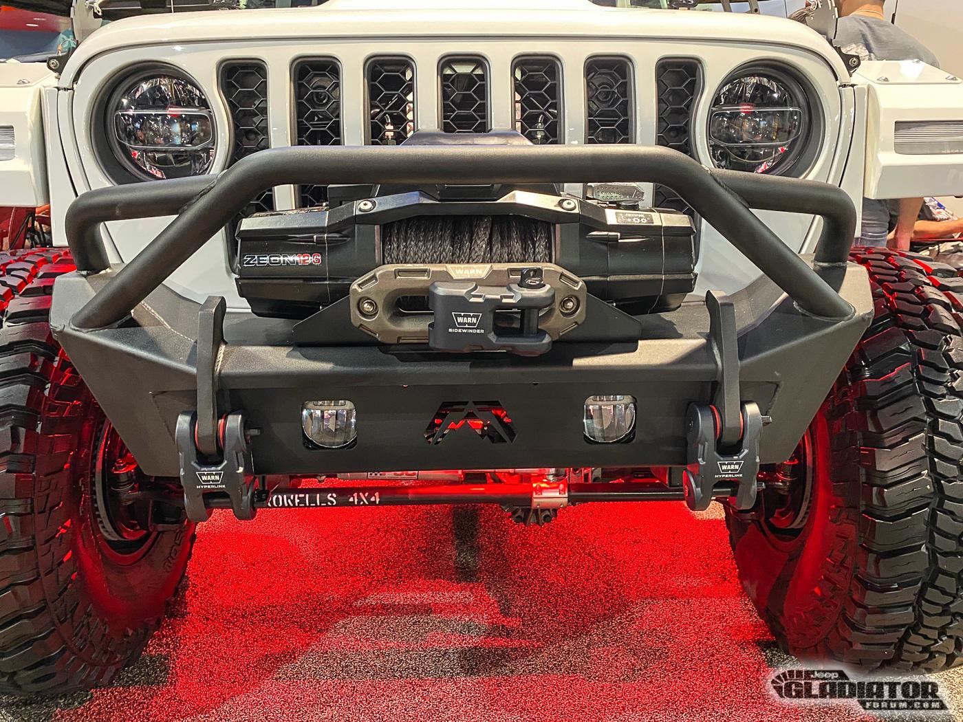 Jeep Gladiator Fab Fours Gladiator Build [SEMA 2019] Fab-Fours-Gladiator-Build-SEMA-2019-16