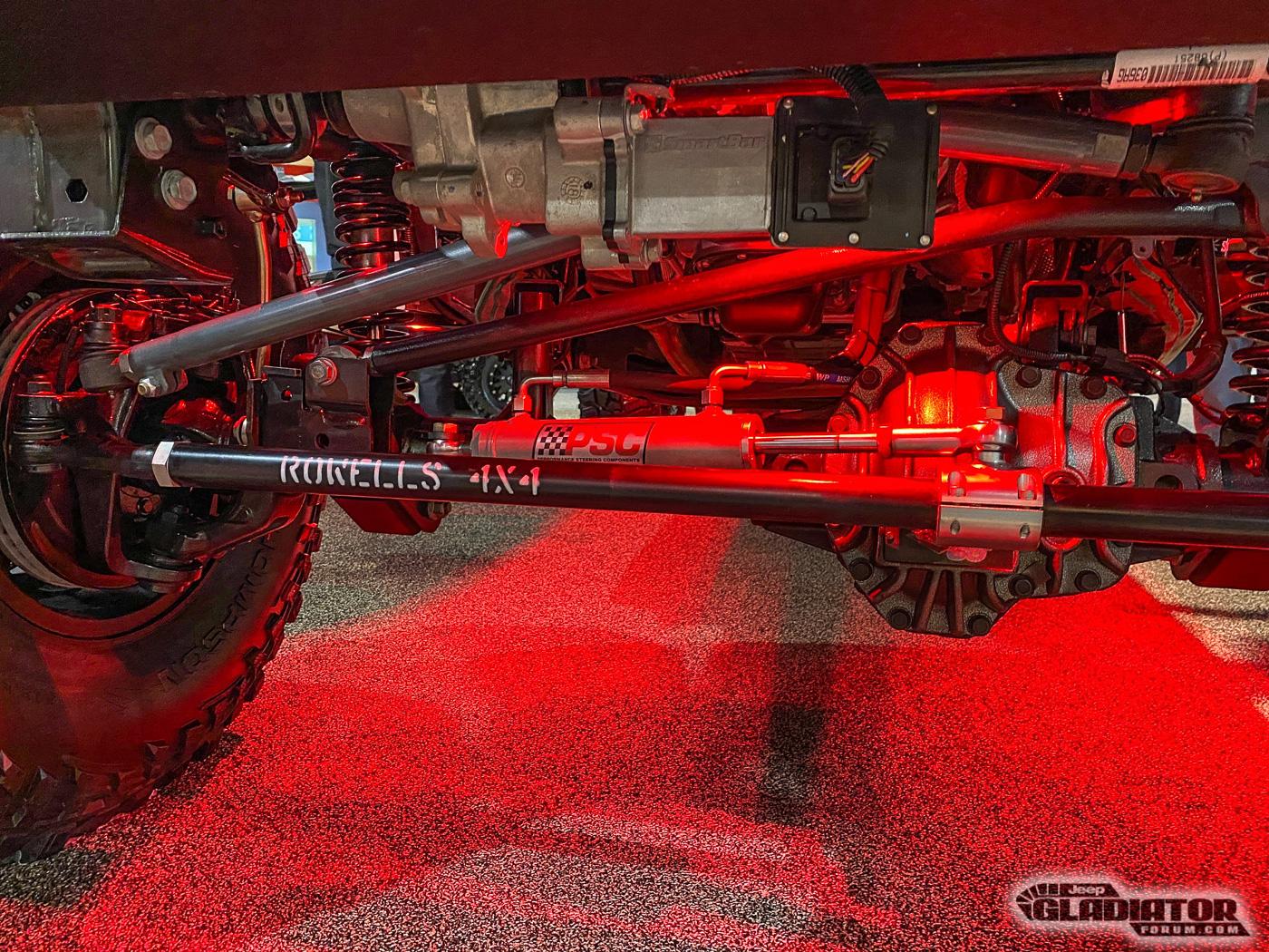 Jeep Gladiator Fab Fours Gladiator Build [SEMA 2019] Fab-Fours-Gladiator-Build-SEMA-2019-17