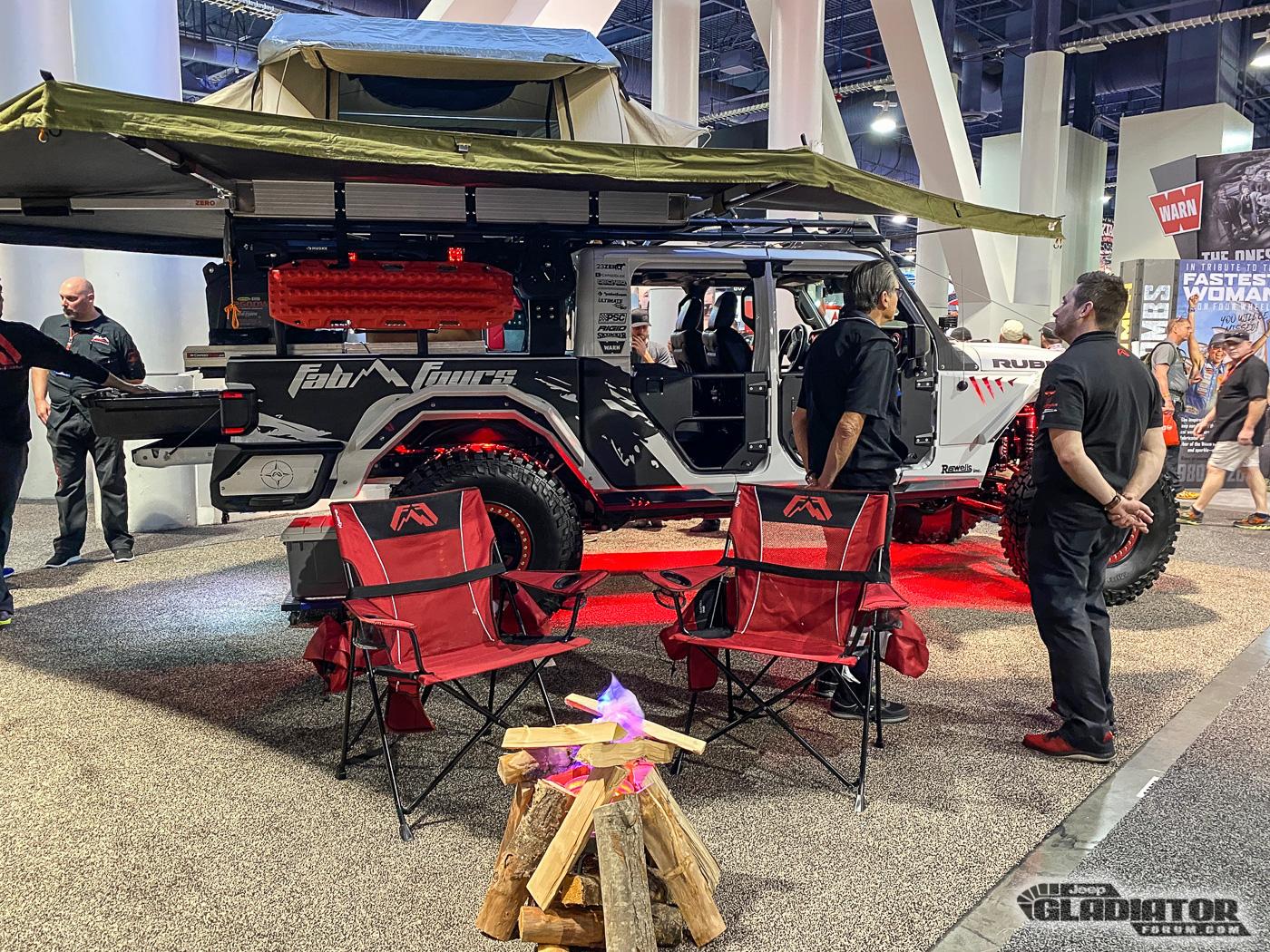Jeep Gladiator Fab Fours Gladiator Build [SEMA 2019] Fab-Fours-Gladiator-Build-SEMA-2019-20