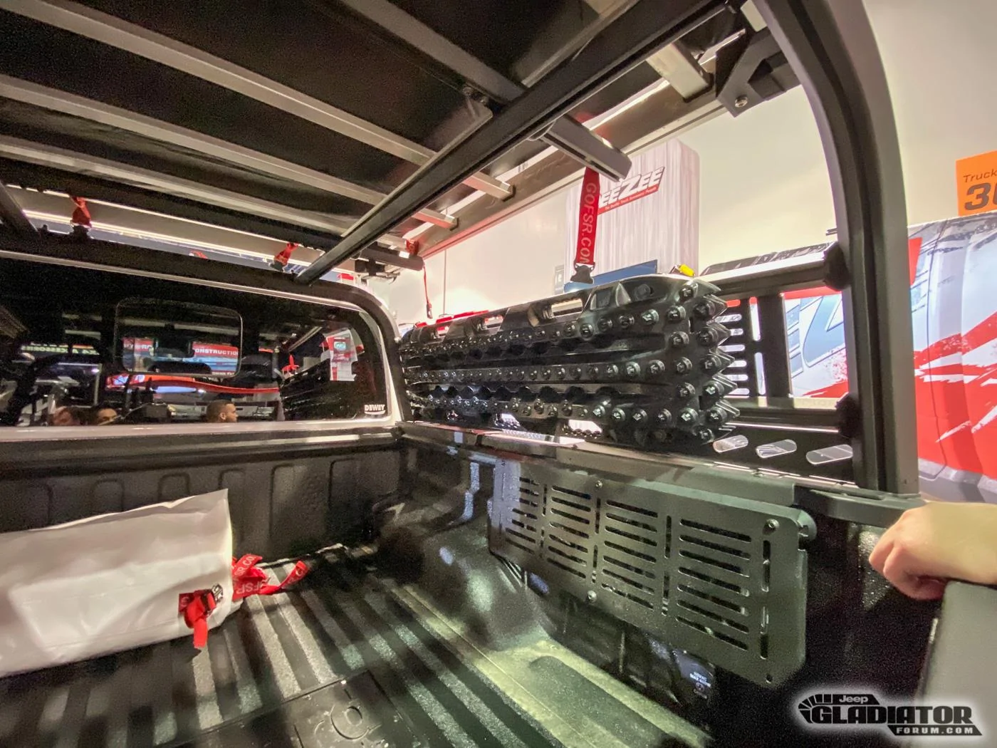 Jeep Gladiator DeeZee / Sheriff Skidplates Gladiator Build [SEMA 2019] DeeZee-Gladiator-Build-SEMA-2019-17