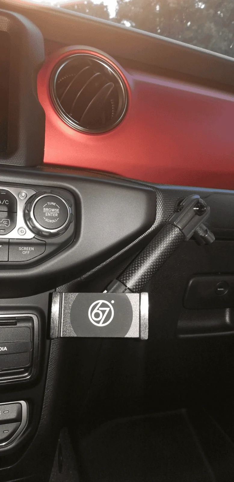 Jeep Gladiator Looking for phone holder upload_2019-11-6_21-7-31