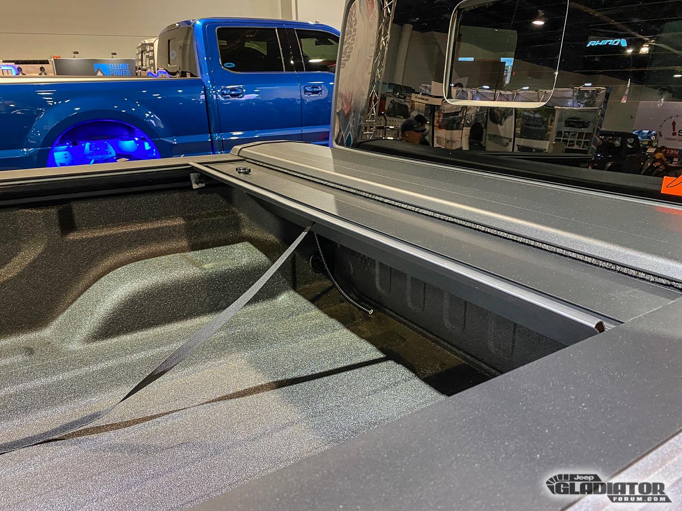 Jeep Gladiator LEER Tonneau (Pace Edwards) Gladiator Build [SEMA 2019] LEER-Pace-Edwards-Tonneau-Gladiator-Build-SEMA-2019-13
