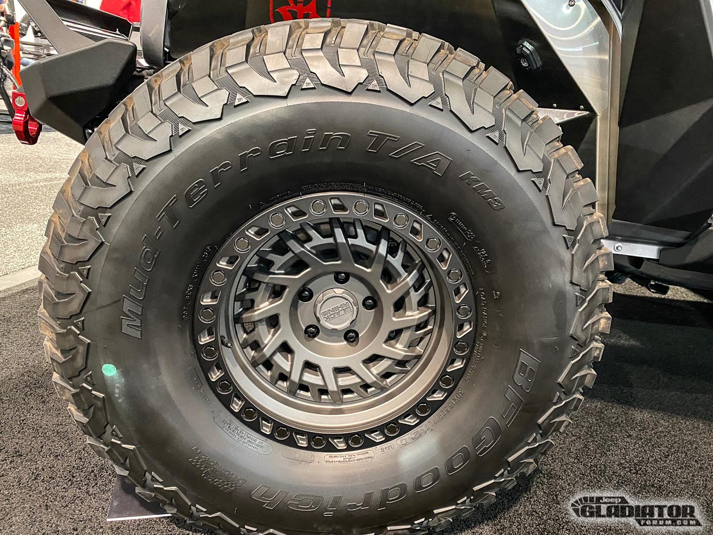 Jeep Gladiator Road Armor (Treck) Gladiator Build [SEMA 2019] Road-Armor-Treck-Gladiator-Build-SEMA-2019-2