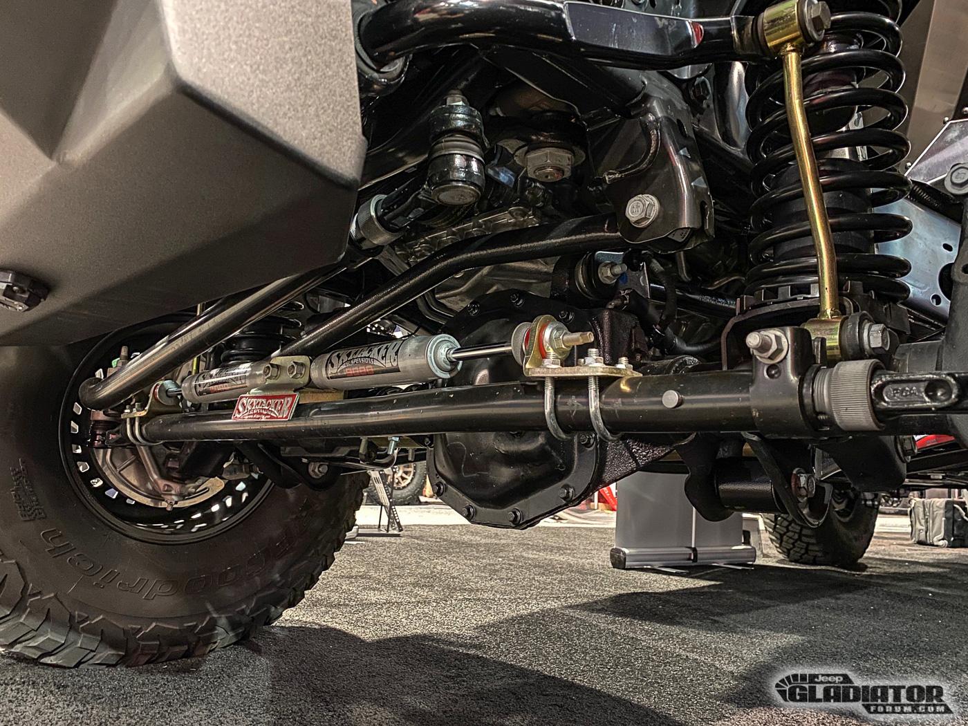 Jeep Gladiator Road Armor (Treck) Gladiator Build [SEMA 2019] Road-Armor-Treck-Gladiator-Build-SEMA-2019-5