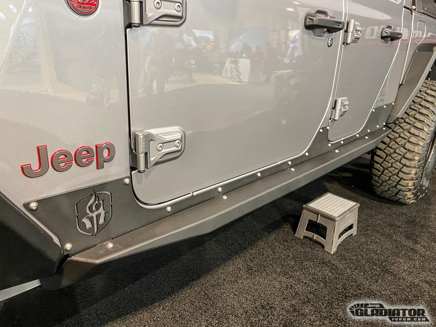 Jeep Gladiator Road Armor (Treck) Gladiator Build [SEMA 2019] Road-Armor-Treck-Gladiator-Build-SEMA-2019-8