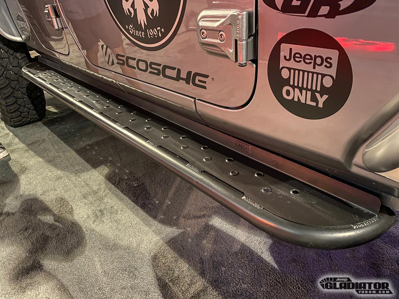 Jeep Gladiator Rigid Industries Gladiator Build [SEMA 2019] Rigid-Industries-Gladiator-Build-SEMA-2019-10