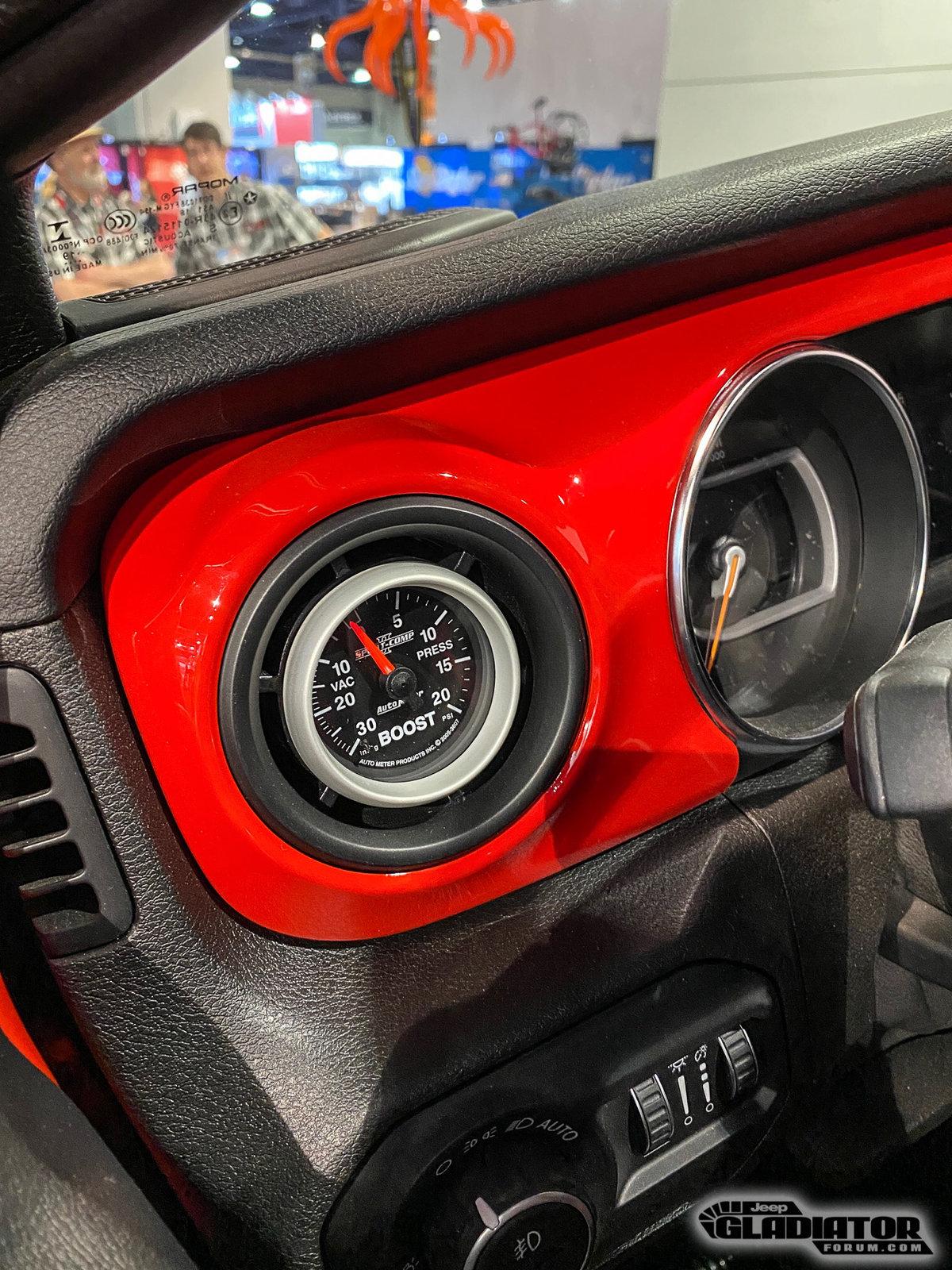 Jeep Gladiator Steer Smarts Gladiator Build [SEMA 2019] Steer-Smarts-Gladiator-Build-SEMA-2019-21