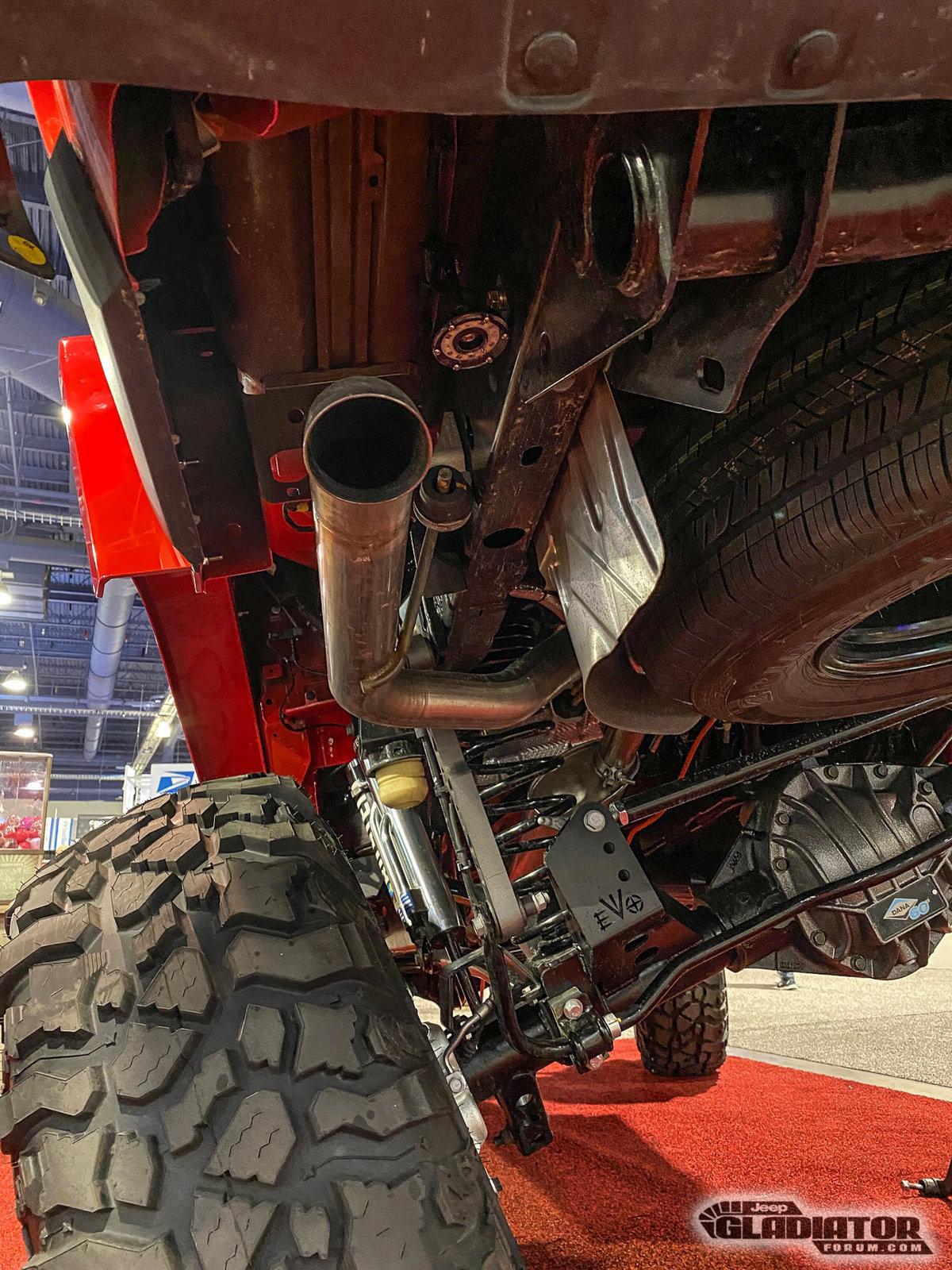 Jeep Gladiator Steer Smarts Gladiator Build [SEMA 2019] Steer-Smarts-Gladiator-Build-SEMA-2019-25