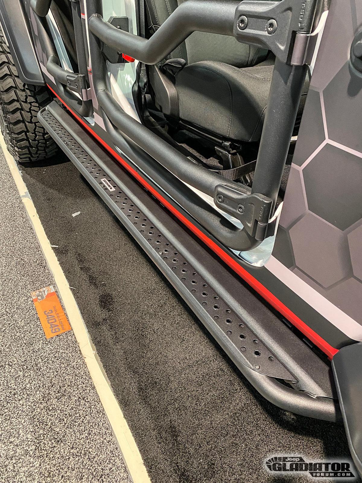 Jeep Gladiator Go Rhino Gladiator Build [SEMA 2019] Go-Rhino-Gladiator-Build-SEMA-2019-11