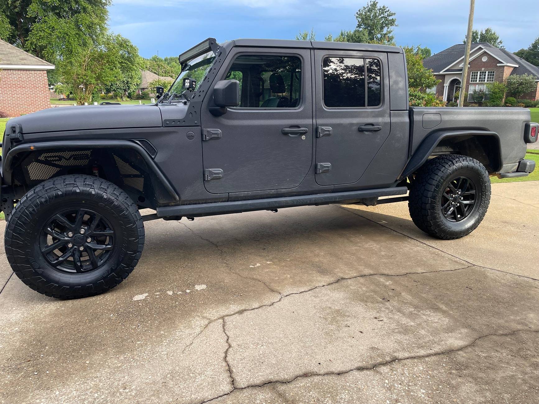 Jeep Gladiator No-hassle spacers? IMG_2946