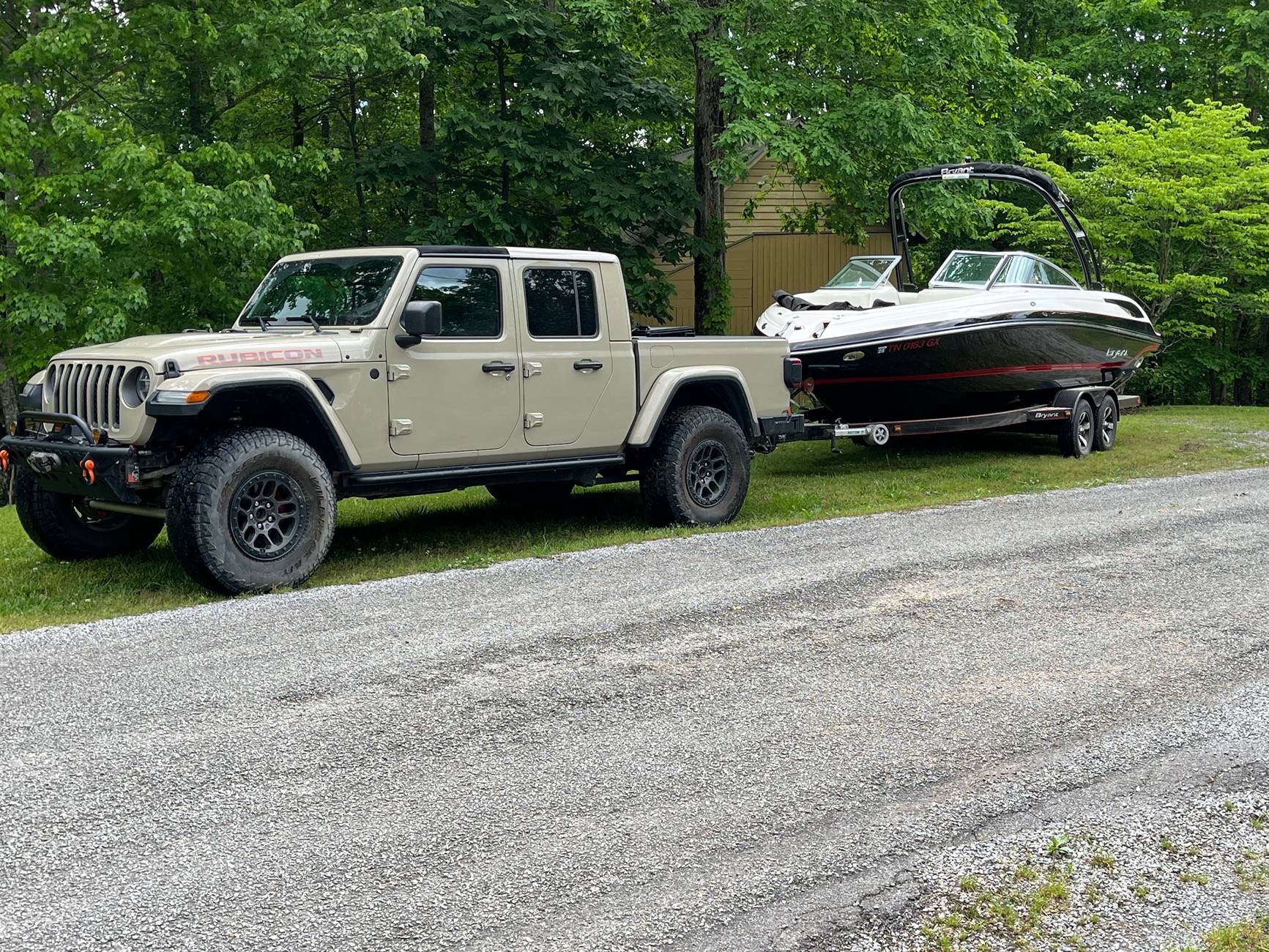 Jeep Gladiator Overdrive or not? IMG_9525