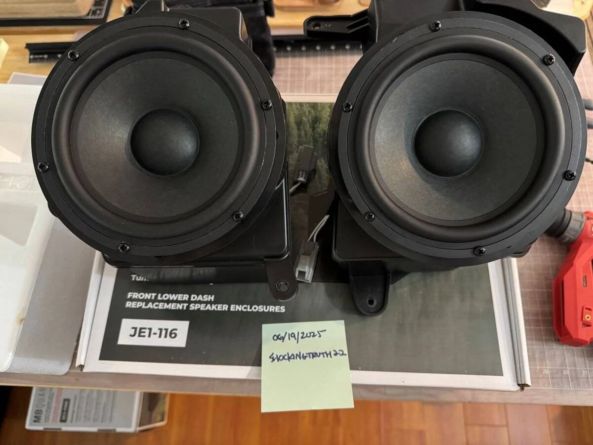 Jeep Gladiator Free - Stinger JL/JT Speaker Pod Adapters, MB Quart JE1-116 Speaker Pod Adapters IMG_6510
