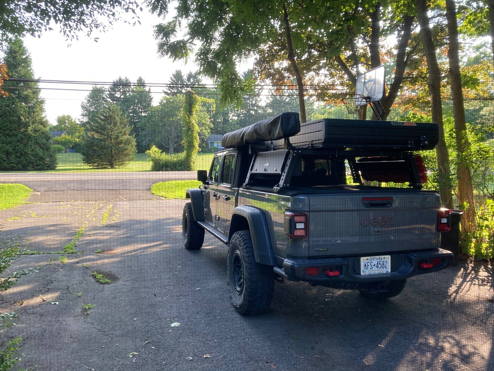 Jeep Gladiator Rock Hard 4x4 bed rack 270 deg awning IMG_7221