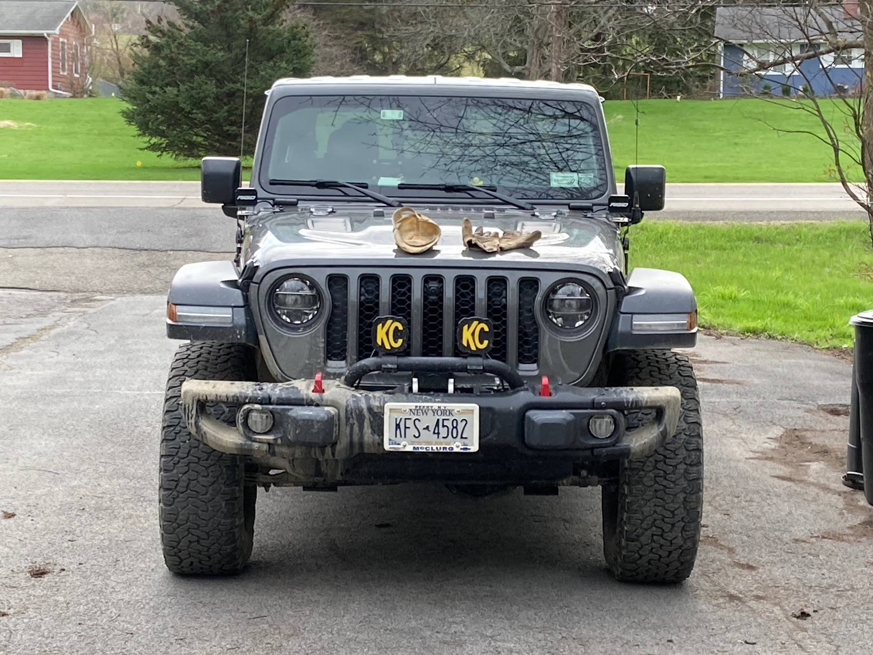 Jeep Gladiator How big of a winch do I really need? IMG_1691