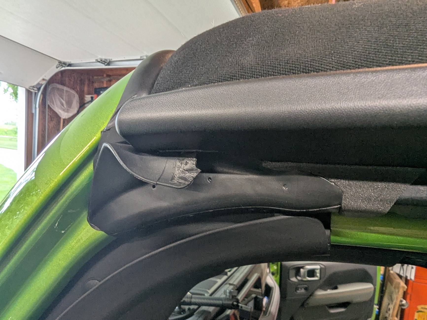 Jeep Gladiator Sunrider owners - MY mess-up, or theirs? PXL_20250624_140607861