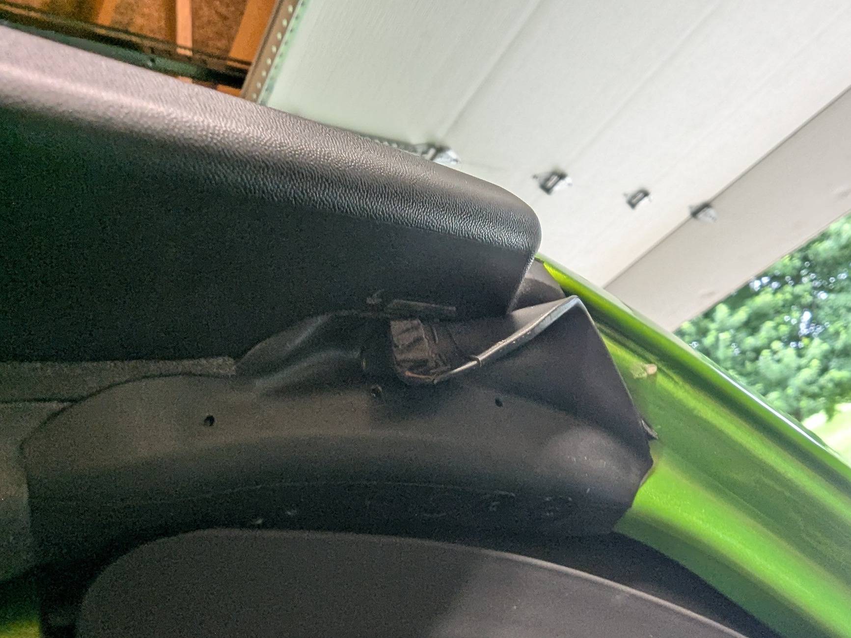 Jeep Gladiator Sunrider owners - MY mess-up, or theirs? PXL_20250624_140448765