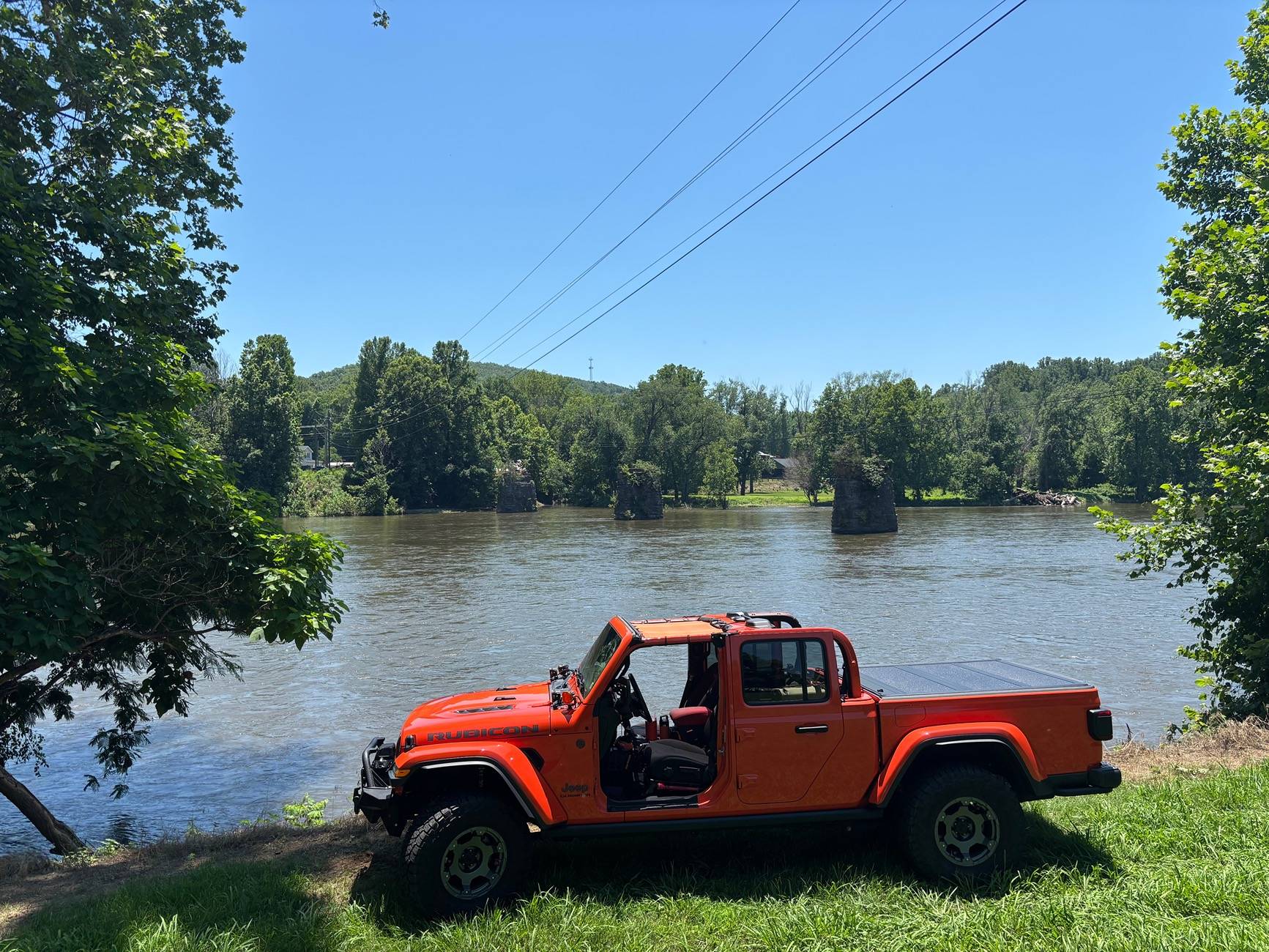 Jeep Gladiator Cool Daily Random JT Gladiator Pics -- Post Em! 📸 james.JPG