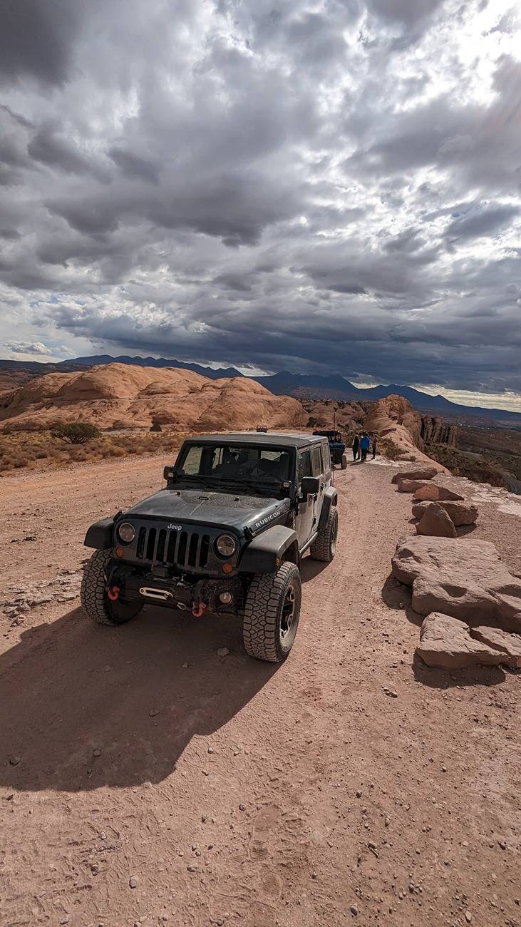 Jeep Gladiator Lets See Your Other Rides!! PXL_20231011_170832610.MP