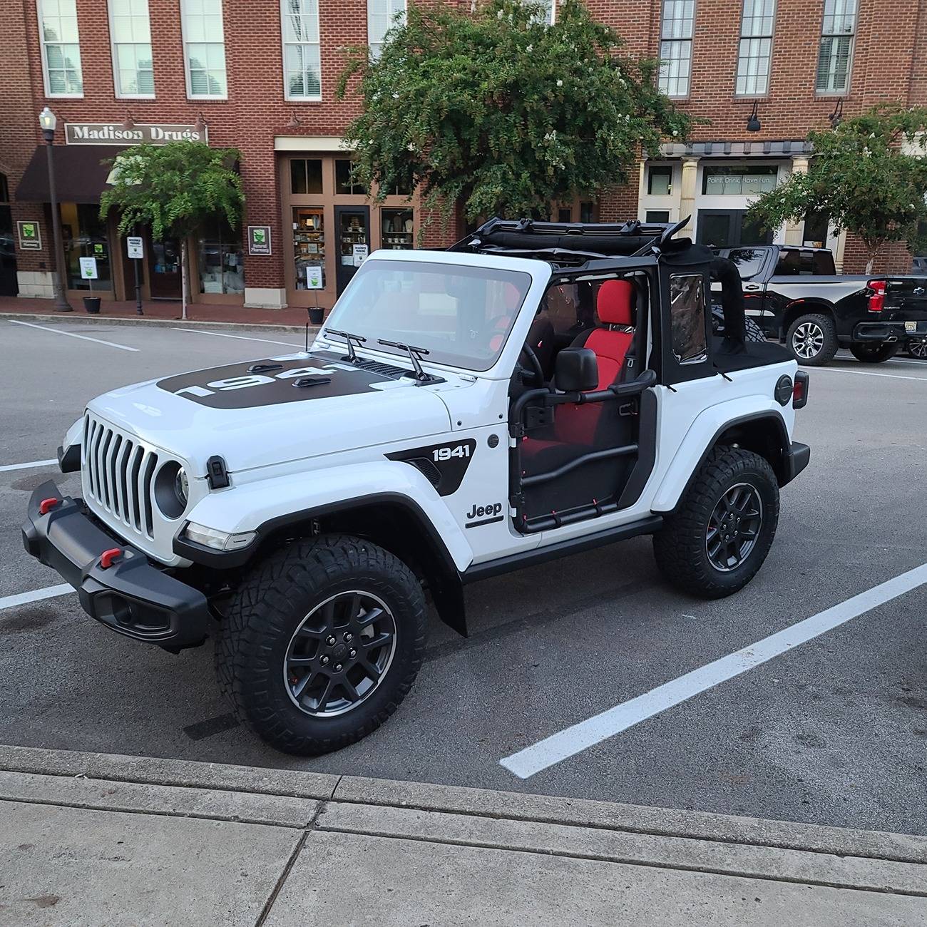 Jeep Gladiator Lets See Your Other Rides!! 20220827_191512