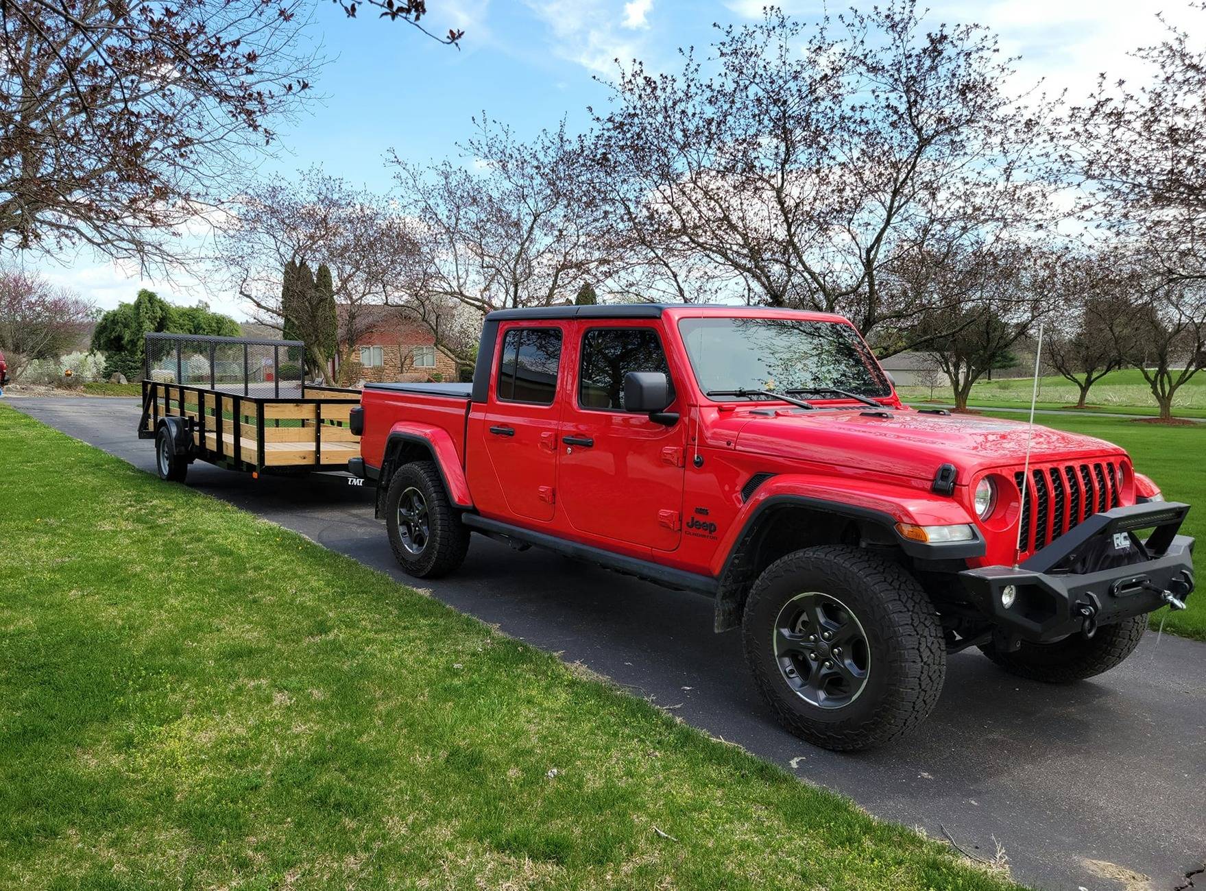 Jeep Gladiator So, what is everybody towing? 480812212_1756658355155199_5171730015608612587_n