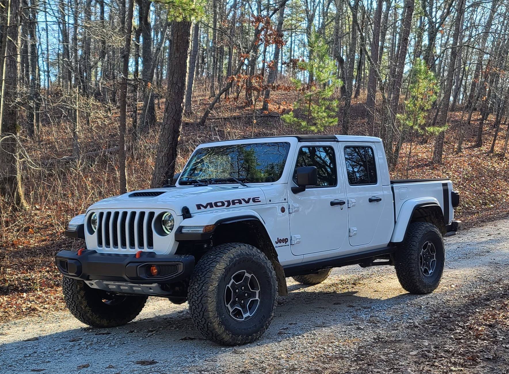 Jeep Gladiator New Mojave 35” tire upgrade on stock wheels 20241231_142107