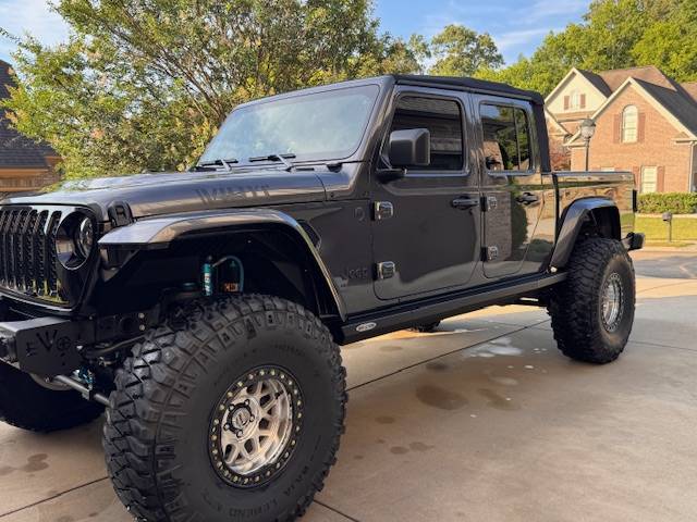 Jeep Gladiator Advice on 2023 Ecodiesel image24