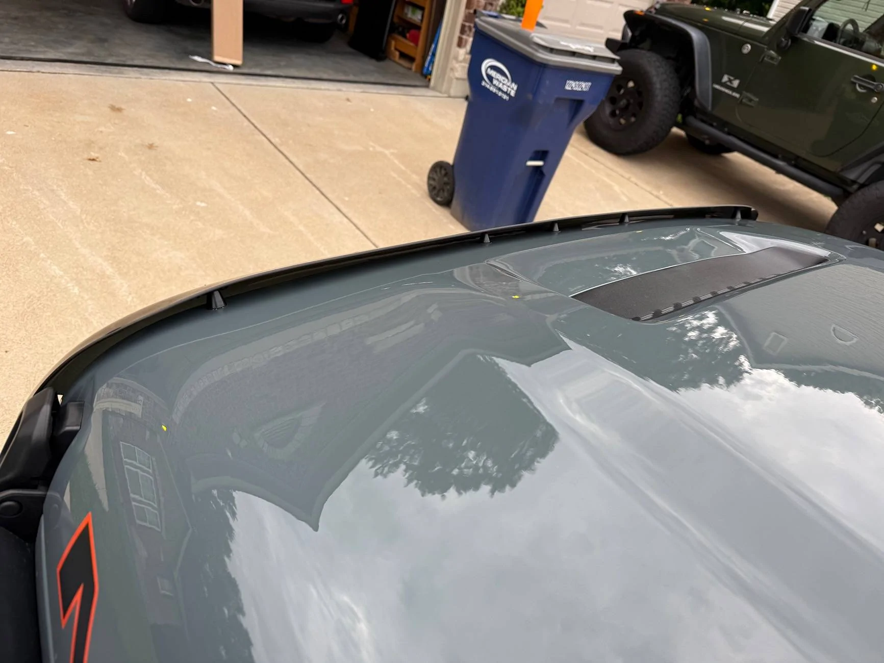 Jeep Gladiator Bolt-on Hood Deflectors not for Mojave Gladiator—WHY? IMG_0527
