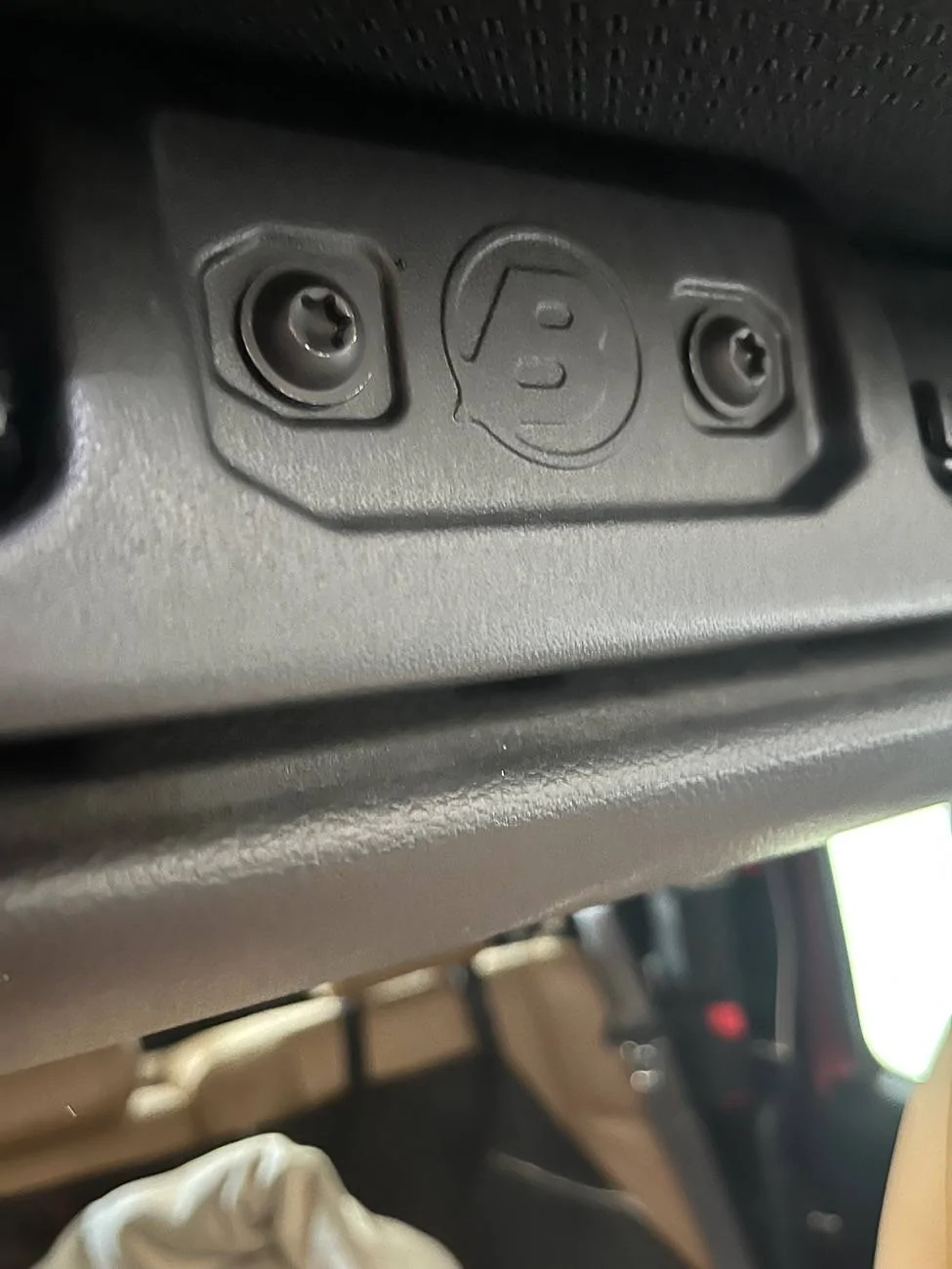 Jeep Gladiator Sunrider owners - MY mess-up, or theirs? IMG_2311