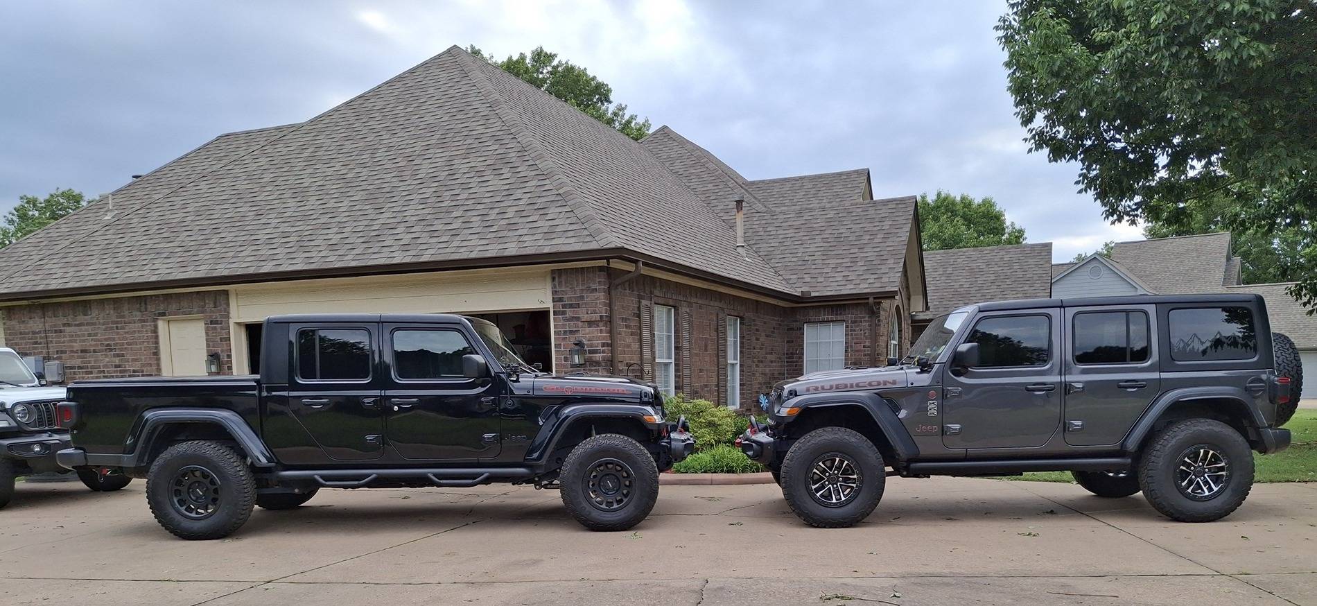 Jeep Gladiator My Two Jeeps. Let's See Yours 20250524_183339~2