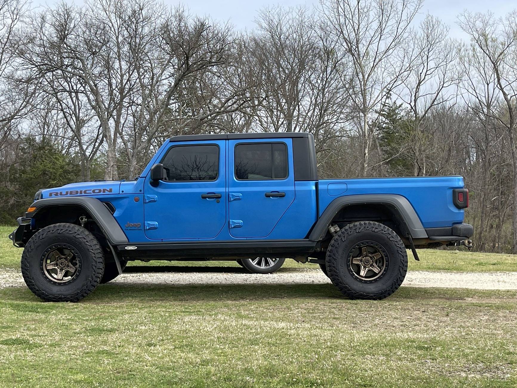 Jeep Gladiator Aftermarket Wheels - Post your Jeeps Fuel Kicker Bronze