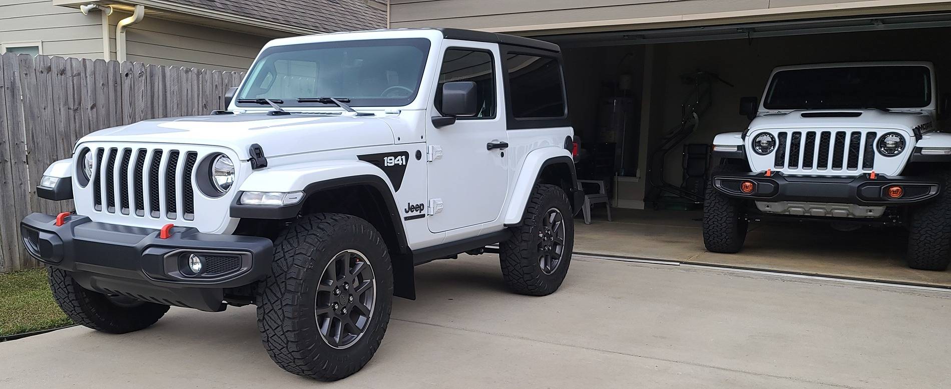 Jeep Gladiator My Two Jeeps. Let's See Yours 20241026_145124