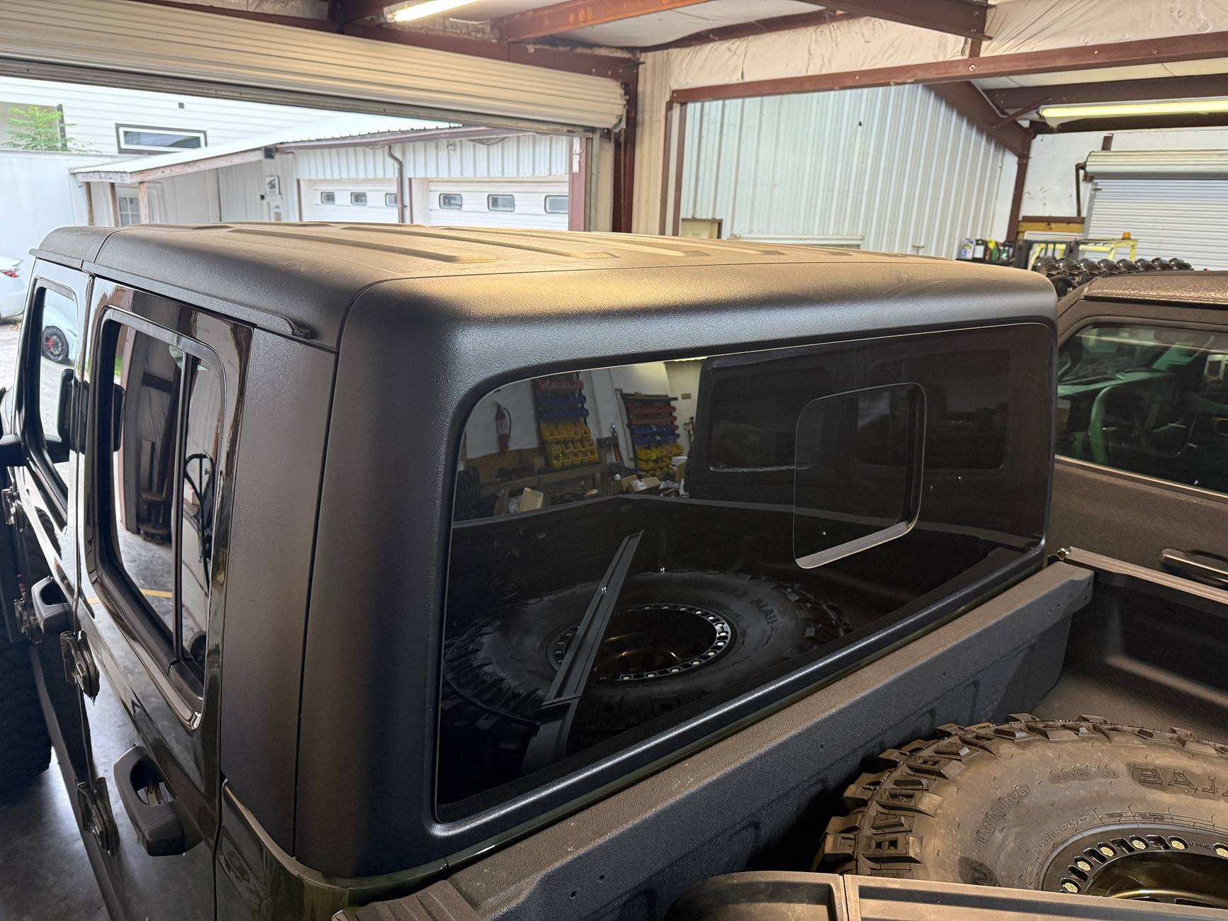 Jeep Gladiator Hard Top (like new) IMG_7873