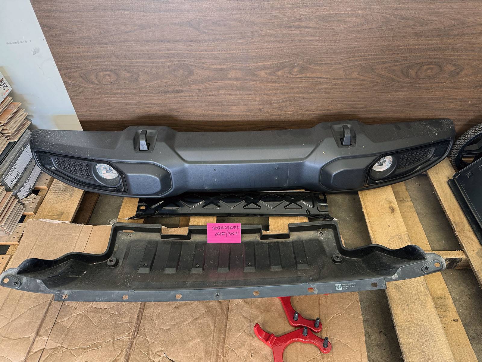 Jeep Gladiator 2024 Jeep Gladiator Willys Stock Front Bumper IMG_6555