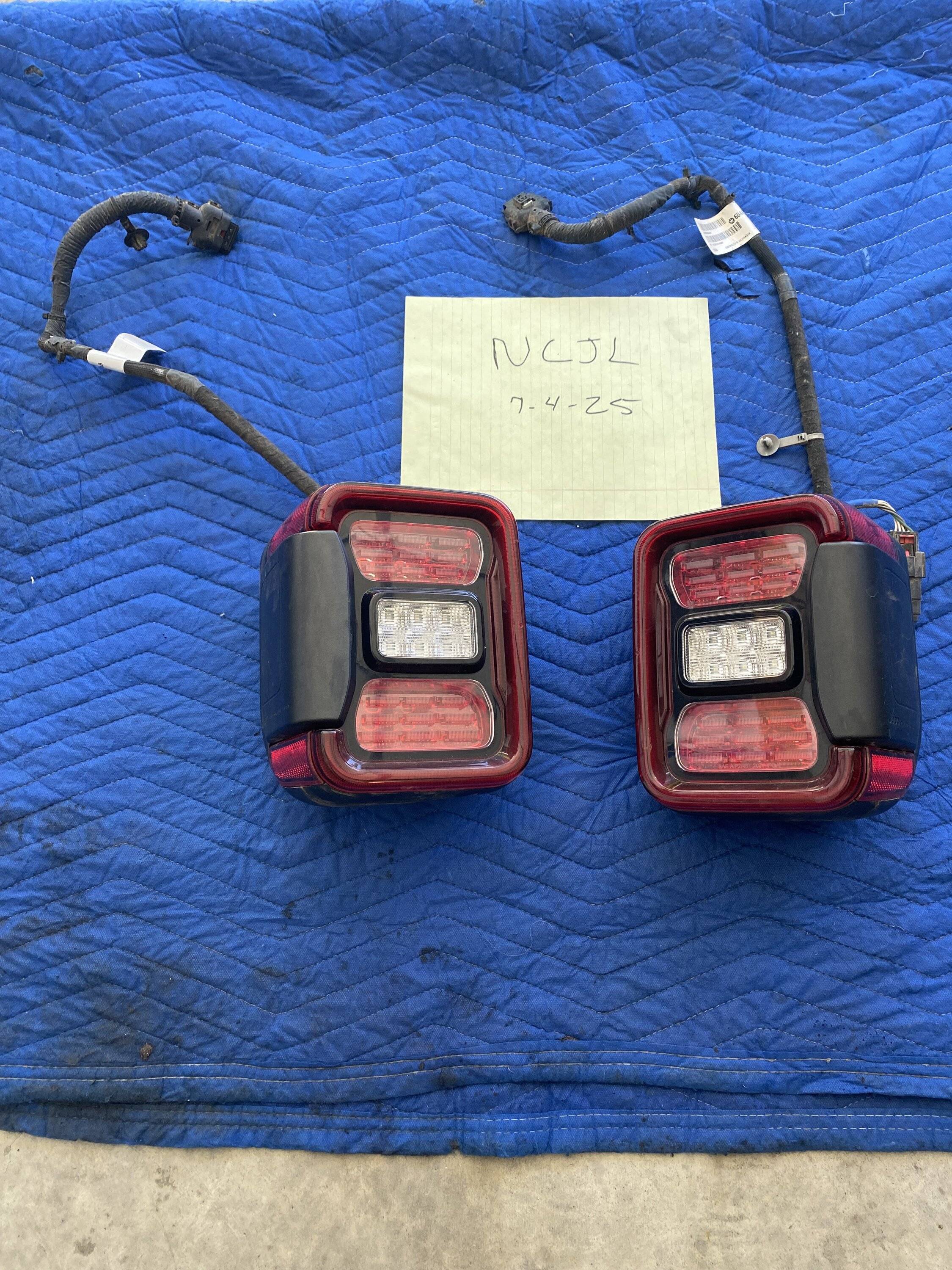 Jeep Gladiator Gladiator LED Taillights IMG_8725