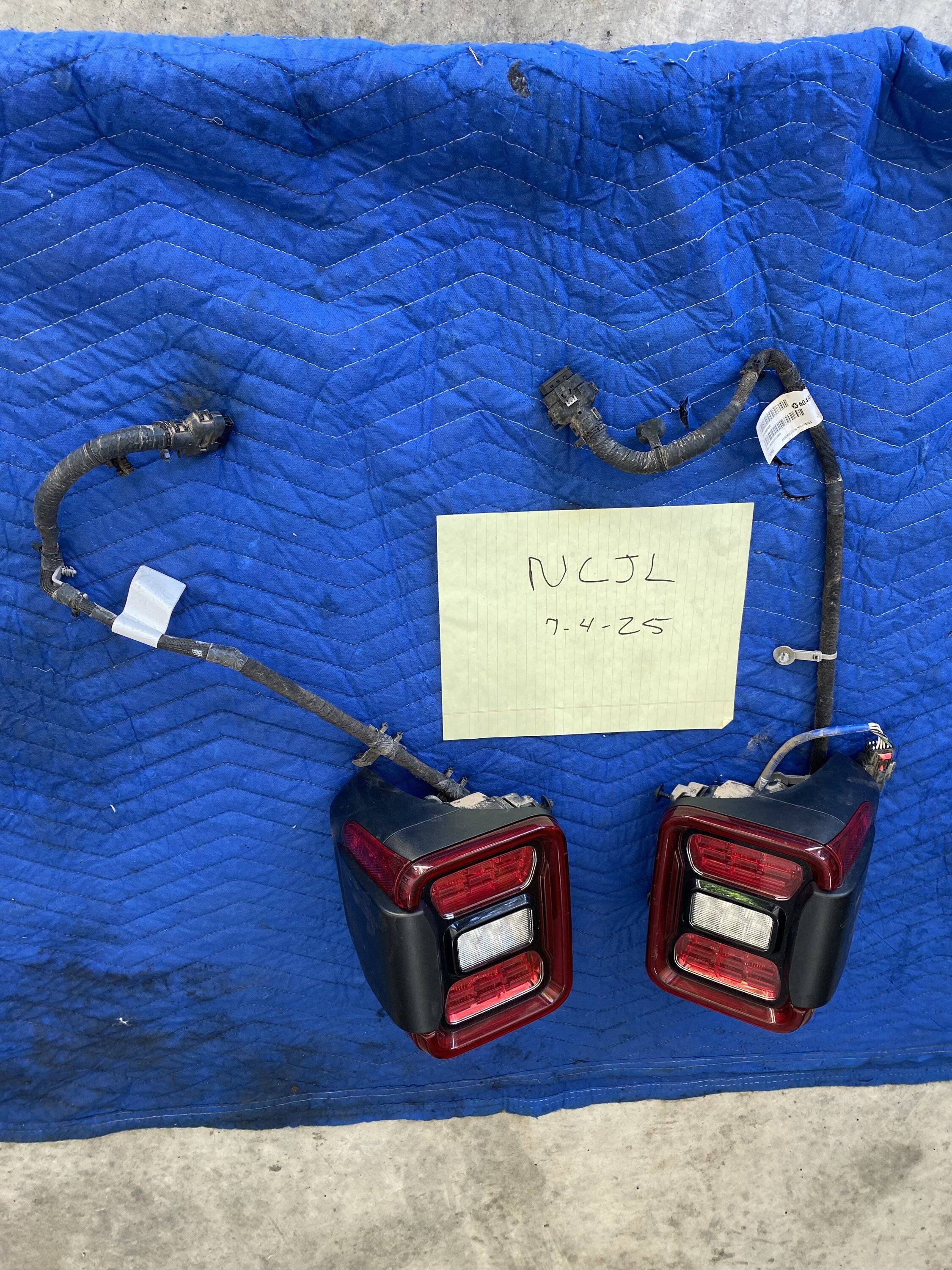 Jeep Gladiator Gladiator LED Taillights IMG_8726