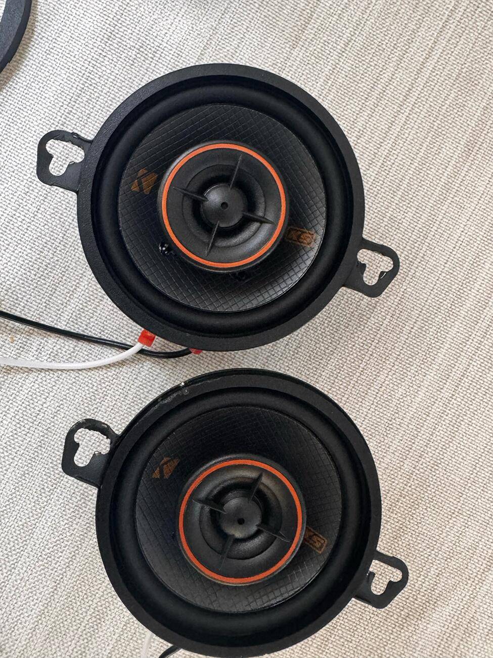 Jeep Gladiator FS - Kicker Speakers - KSC-350 (PAIR) and KSC-40 (pair) tempImagekZLtJ