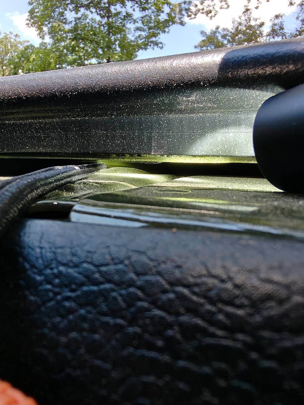 Jeep Gladiator Any Issues With Sunshade Bungee Cords Causing Leaks? IMG20250707142050