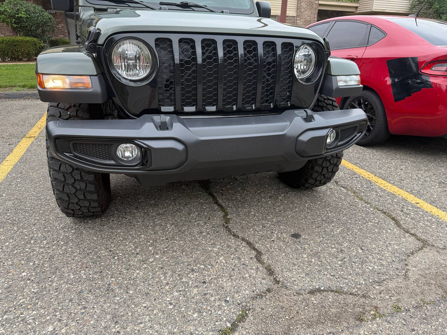 Jeep Gladiator Help me Understand why the light dont work. IMG_5227