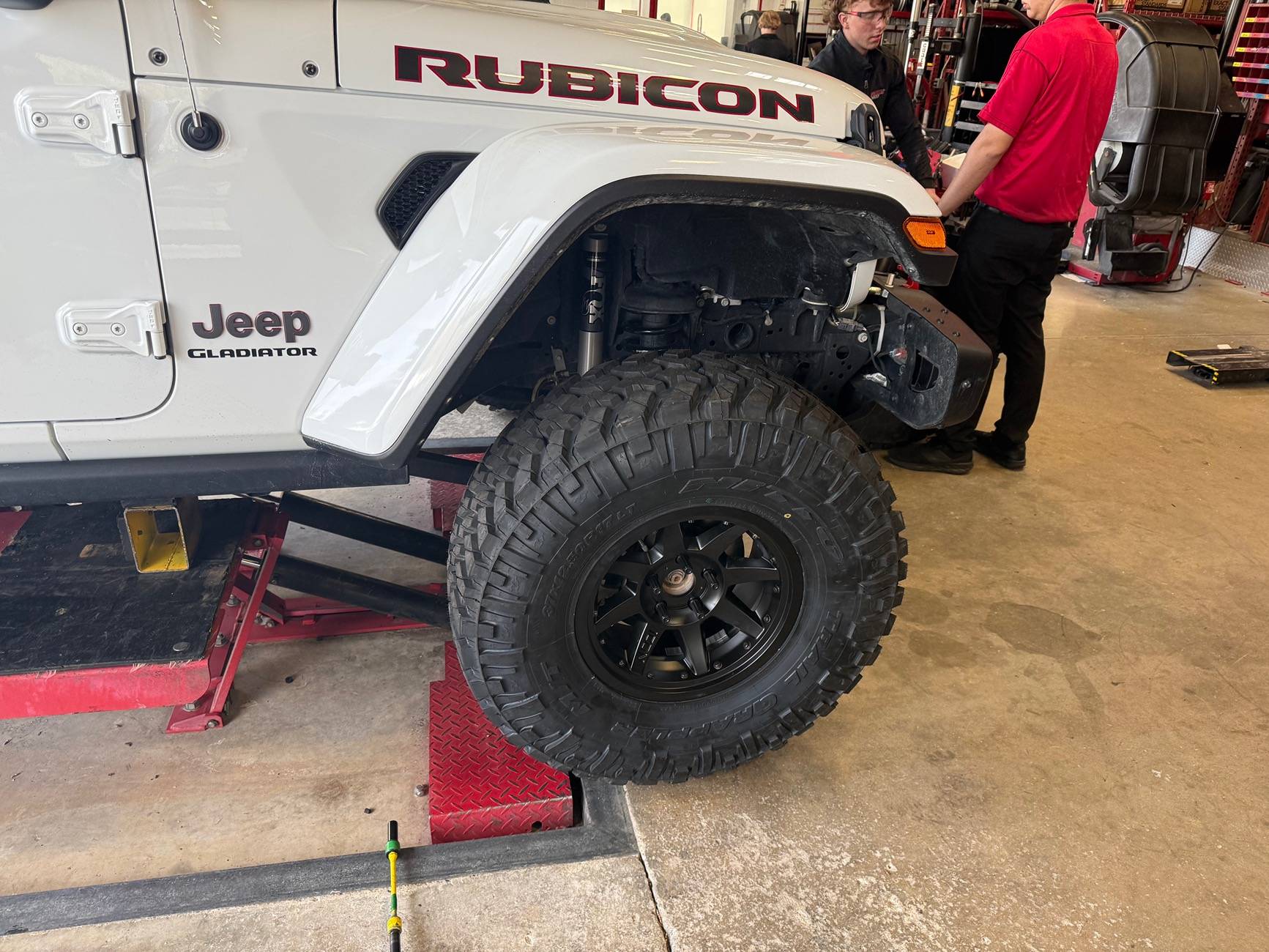 Jeep Gladiator Aftermarket Wheels - Post your Jeeps IMG_0408
