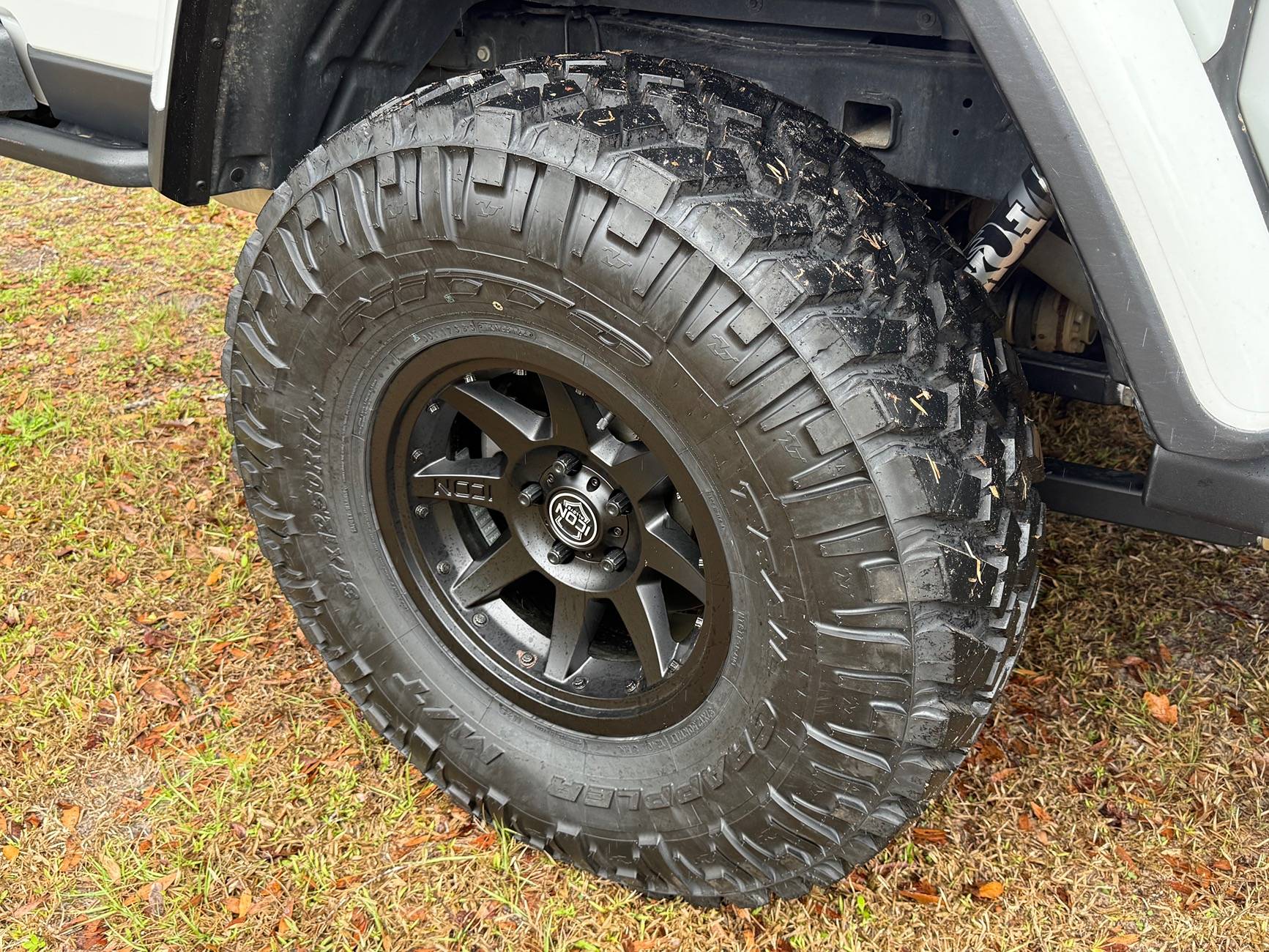 Jeep Gladiator Aftermarket Wheels - Post your Jeeps IMG_0495