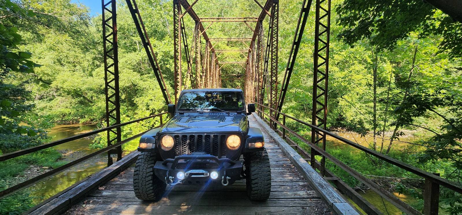 Jeep Gladiator Lets see all those Gladiators with lifts and bigger tires! 20250706_103545