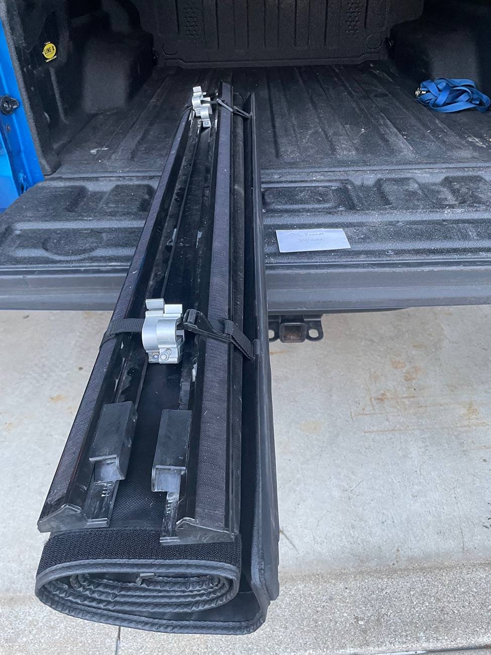 Jeep Gladiator Tyger - Soft Roll Up Tonneau Cover IMG_1674