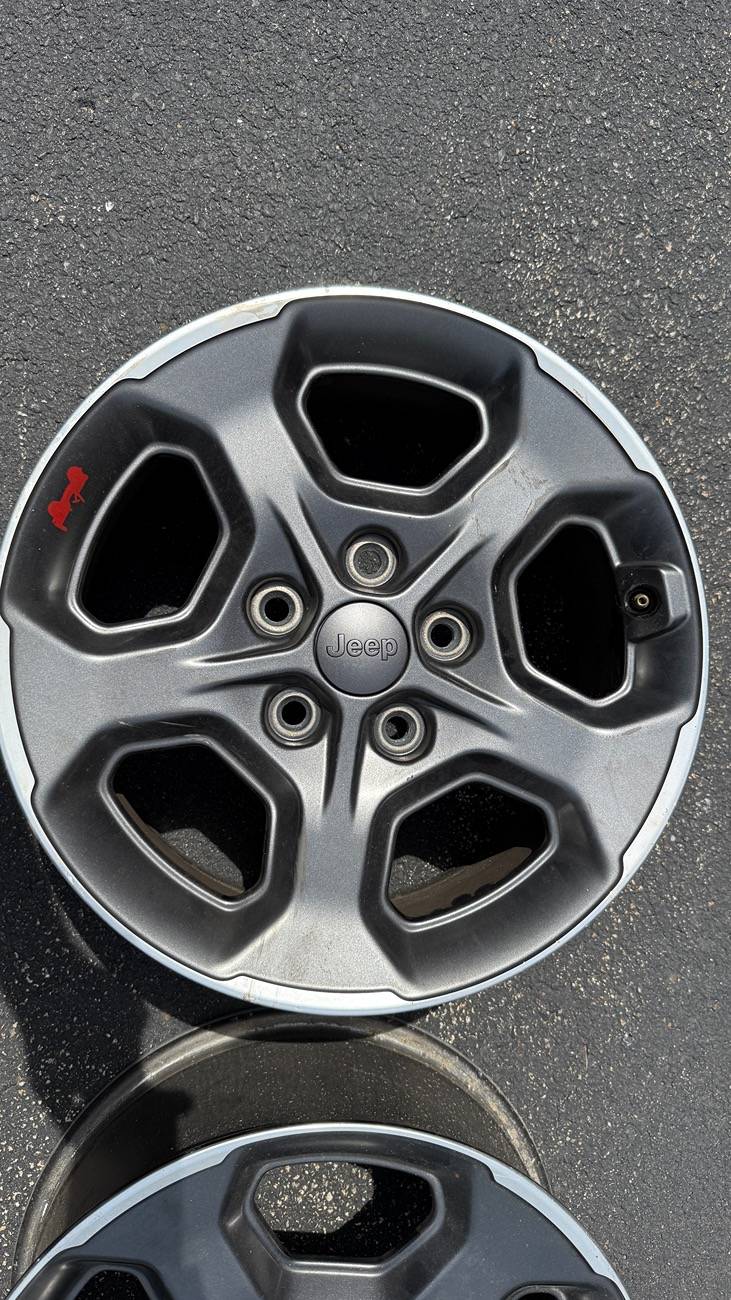 Jeep Gladiator 17” Rubicon Wheels IMG_6701