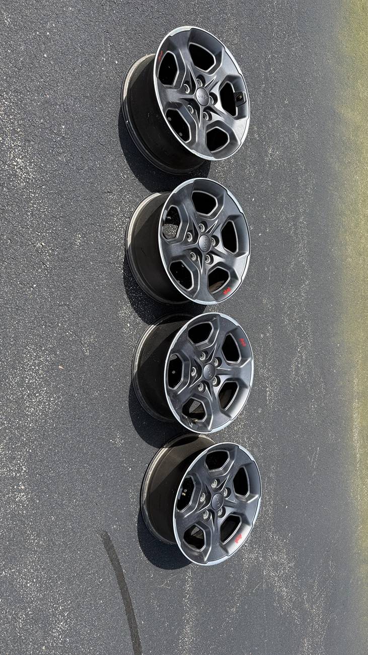 Jeep Gladiator 17” Rubicon Wheels IMG_6699