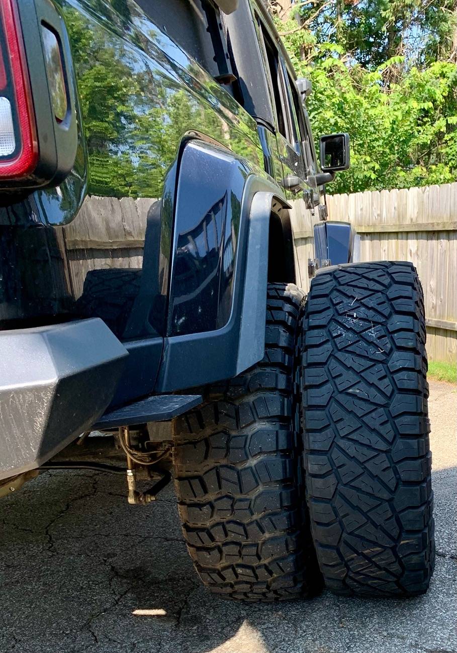 Jeep Gladiator Any 38x12.5’s that fit under the bed? IMG_9461