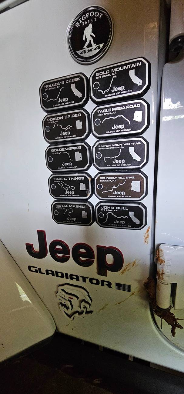 Jeep Gladiator Jurassic World Jeep Badge of Honor Now Available 20250622_131531