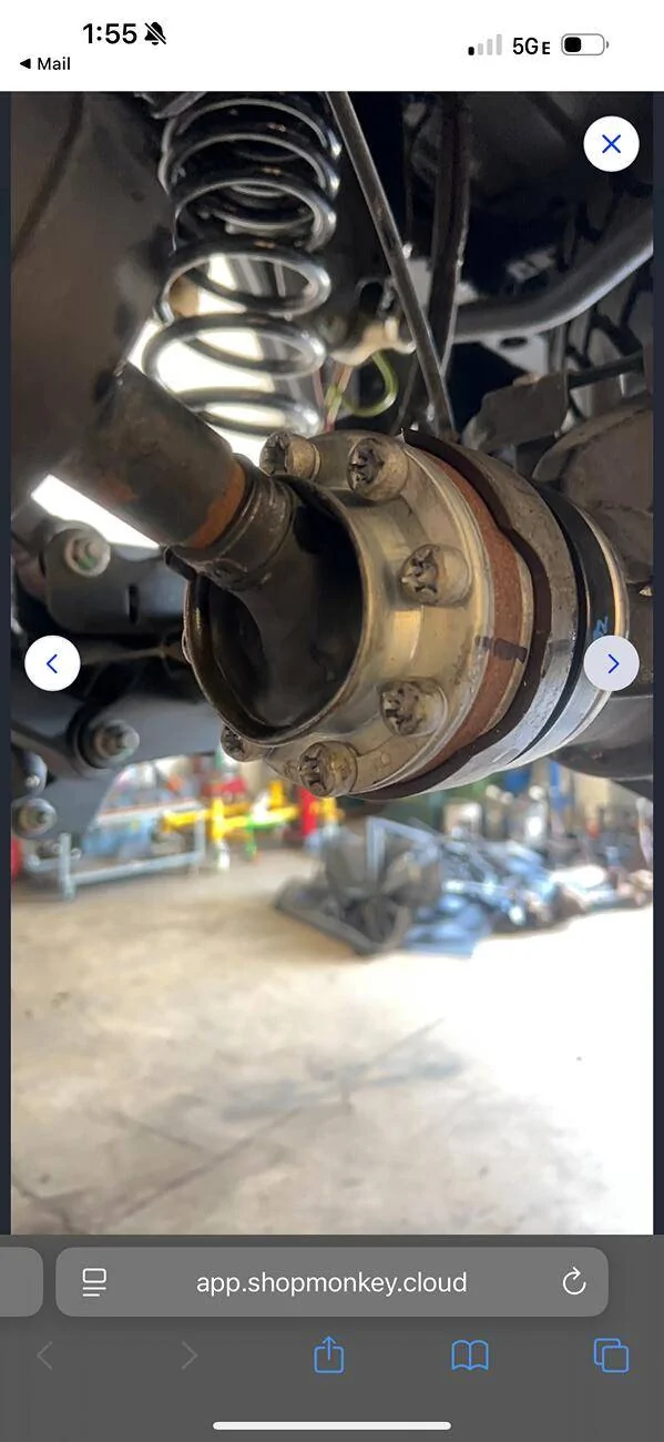 Jeep Gladiator 2024 rubicon x vibration after gears IMG_7877