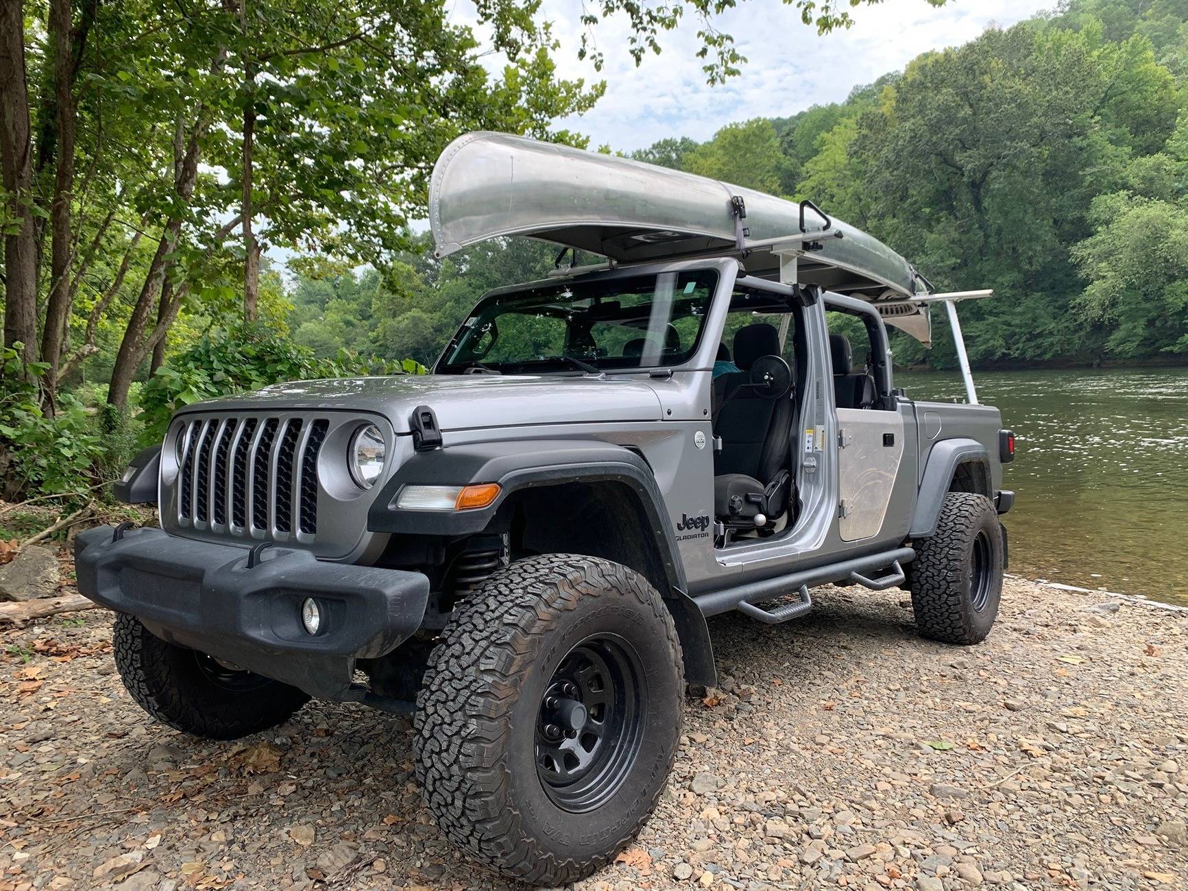 Jeep Gladiator Beast length! rack 1