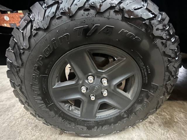 Jeep Gladiator For Sale: 2020 Jeep Gladiator Sport S – Gator Green – Rubicon Suspension – $29,900 OBO IMG_4668