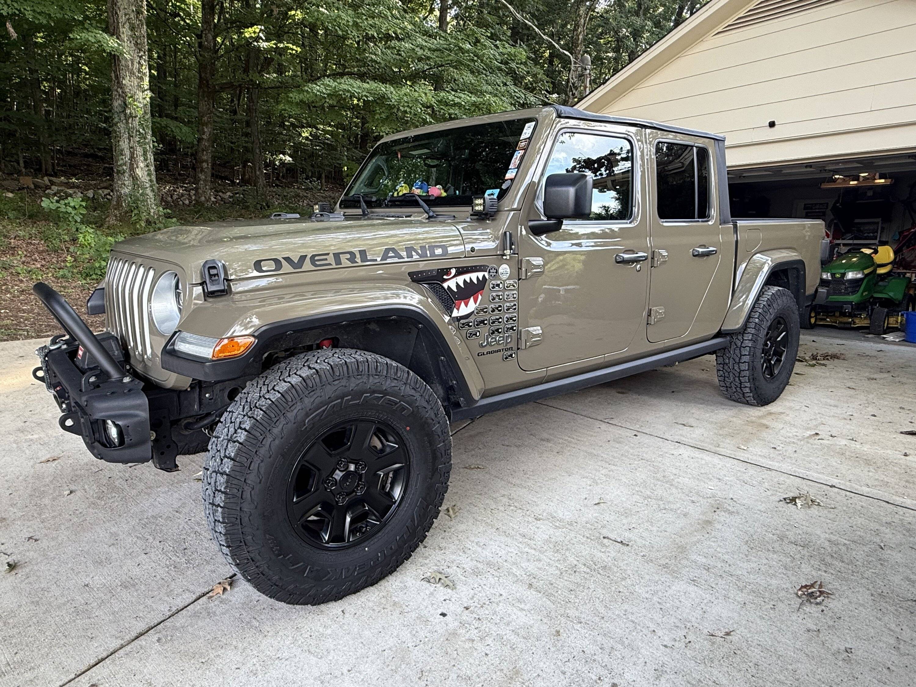 Jeep Gladiator New shoes today… IMG_0091
